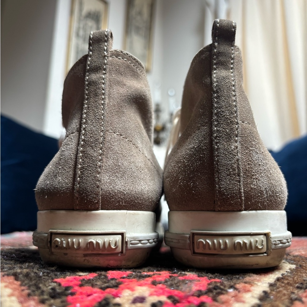 ✨ Miu Miu Suede High-Top Sneakers with Silver Cap Toe ✨ - Picture 4 of 6